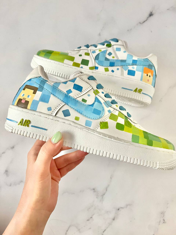 کفش اسپرت nike air forceبا طرح ماینکرافت