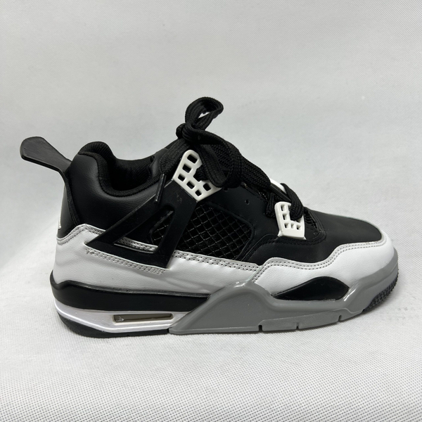 کتونی جردن ۴ سفید مشکی ساقدار های کپی Nike air jordan 4 black & white
