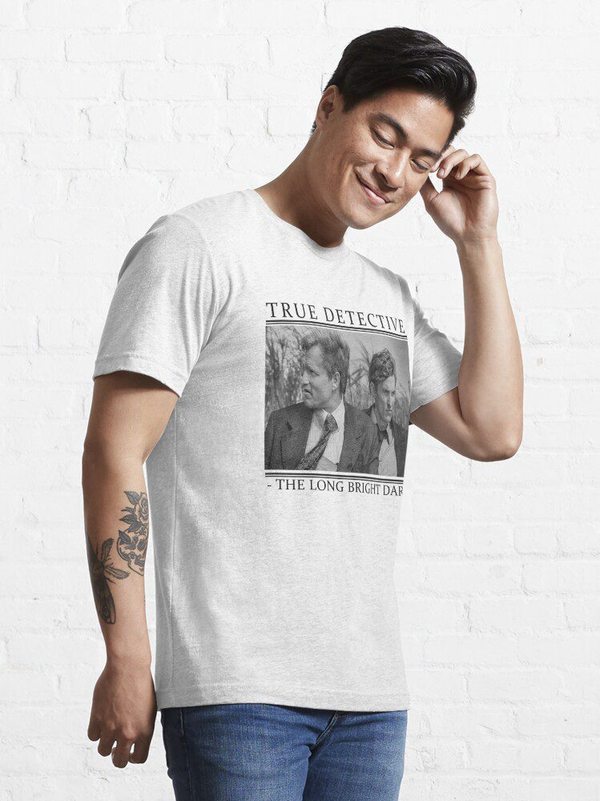تی شرت طرح کارآگاه حقیقی | The Long Bright Dark Essential T-Shirt