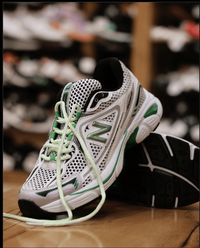 کفش کتونی نیوبالانس سبز 1064 new balance green بزرگپا