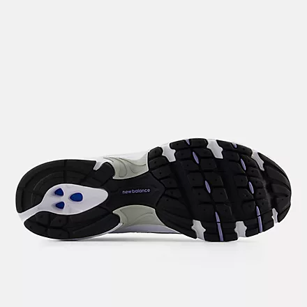 کفش کتونی نیوبالانس سفید بنفش 530 Schuhe