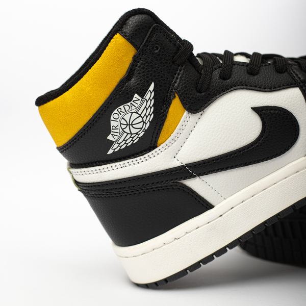 کتونی جردن 1 رترو OG زرد 4