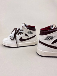 کتونی ساقدار زنانه ساقدار ایر جردن 1 اما مانیر 1 NIKE AIR JORDAN کد 912