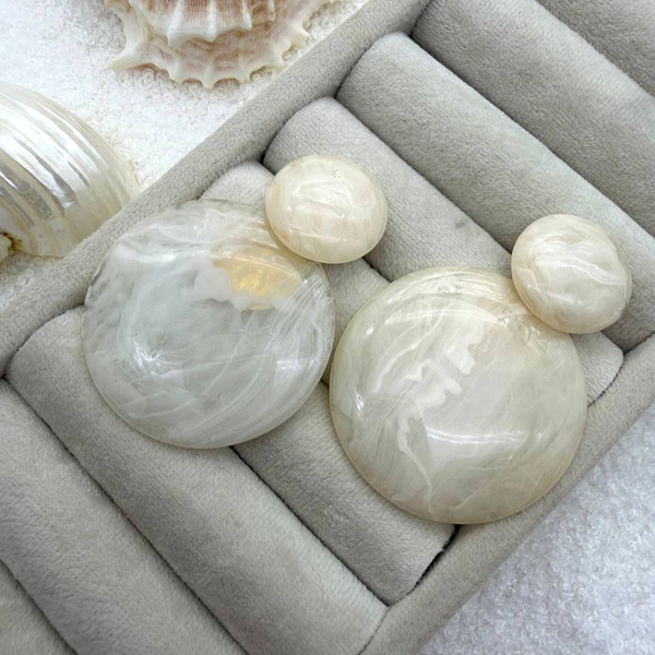 خرید گوشواره‌ میخی طرح رزین سنگ مرمری 