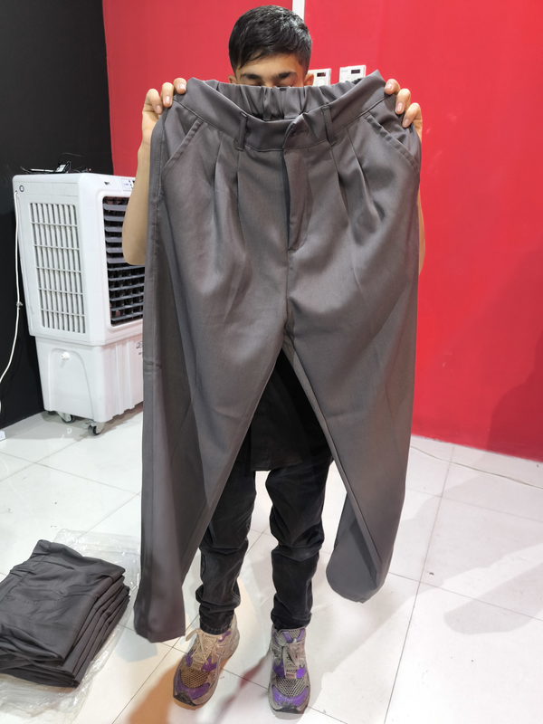 شلوار بگ پارچه ای مازراتی کد N73 رنگ خاص و کمیاب طوسی نسکافه ای کد 8938