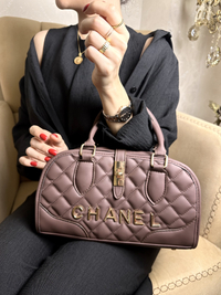کیف زنانه و دخترانه مدل شنل کد ۲۵۱۰