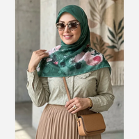 روسری نخ کاستوم طرح صبا قواره بزرگ 140x140 دور دوخت