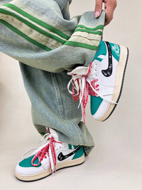 کتونی ساقدار زنانه ایر جردن 1 مدل کریسمس 1 NIKE AIR JORDAN کد 912