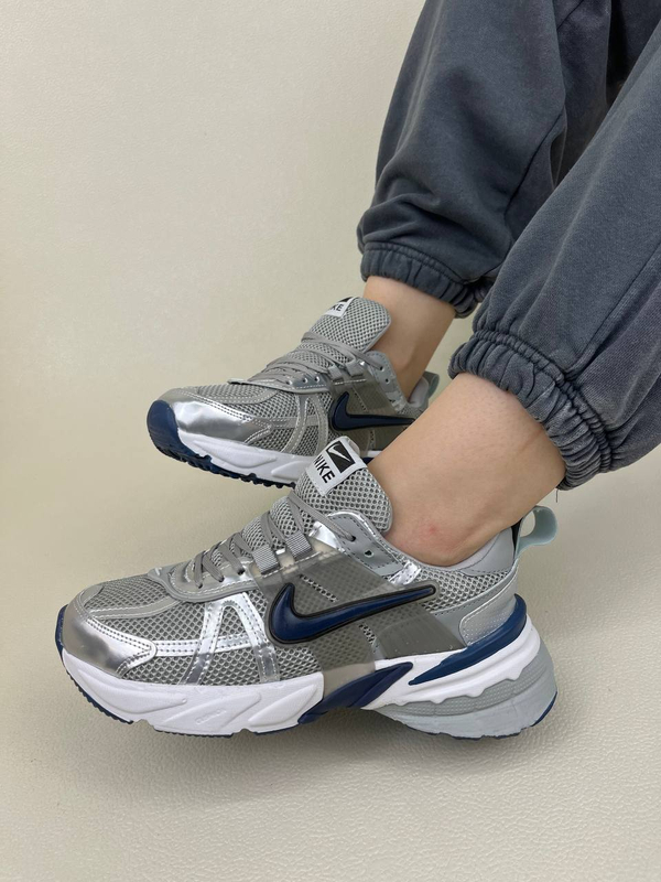 کتونی زنانه نایک وی تو کی nike V2K Run Womans کد 1144