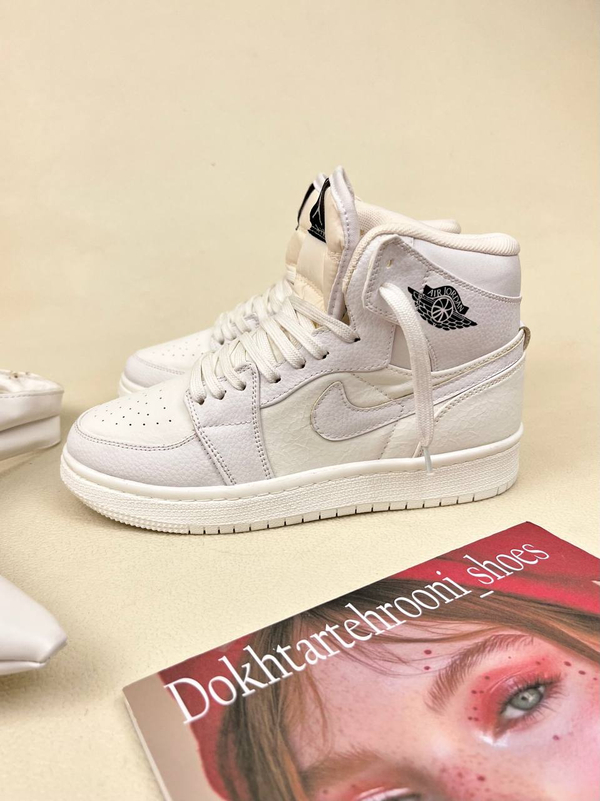 کتونی ونس ساقدار زنانه نایکی استایل جردن وان NIKE JORDAN 1 کد 912 دختر طهرونی