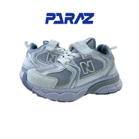 خرید کفش بچگانه برند نیوبالانس ۵۳۰ newbalance سفید طوسی 