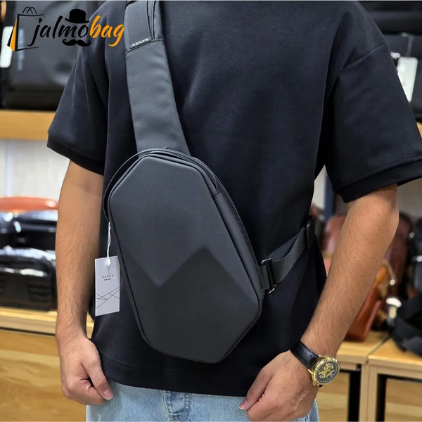 خرید  بادی بگ هاردکیس بنج مدل 7213 ضد آب پورت USB و Type-C 