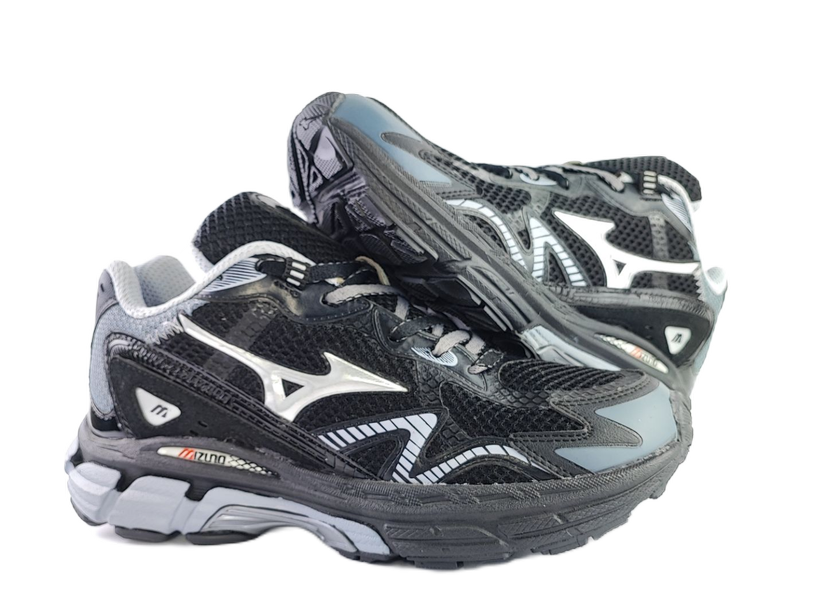 کفش اسپرت و روزمره مردانه برند میزانو مدل ایواز Mizuno مشکی کد 153