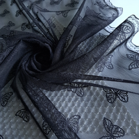 شال تور پروانه ای مشکی حاشیه گیپور ابعاد 170 در 60 سانتی متر
