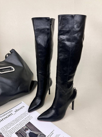 بوت زنانه پاشنه دار شمشیری کریستین لوبوتین Loboutin heels sword 💖 کد 1747 دختر طهرونی