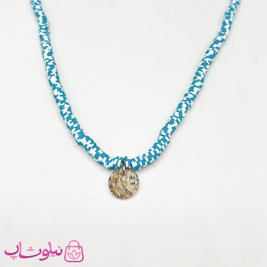 خرید  گردنبند زنانه فیمو با طرح آویز سکه ای و رنگ آبی سفید 