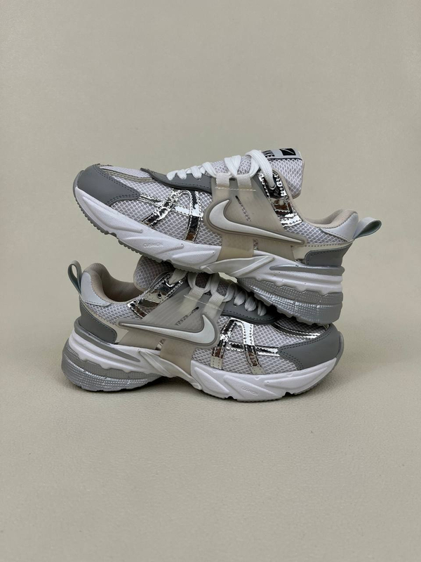 کتونی زنانه نایک وی تو کی nike V2K Run Womans کد 1144