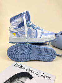 کتونی ونس ساقدار زنانه ایر جردن وان فامیلا بلو  NIKE AIR JORDAN 1 کد 912 دختر طهرونی