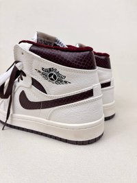 کتونی ساقدار زنانه ساقدار ایر جردن 1 اما مانیر 1 NIKE AIR JORDAN کد 912