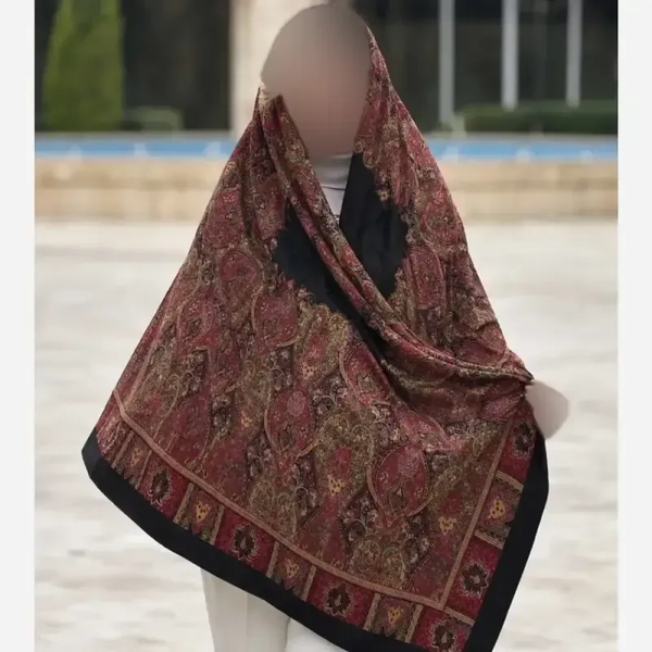 خرید روسری پشمی ایتالیایی برند Pavlovo Posad تولید روسیه قواره 138 در 138 سانتی متر 