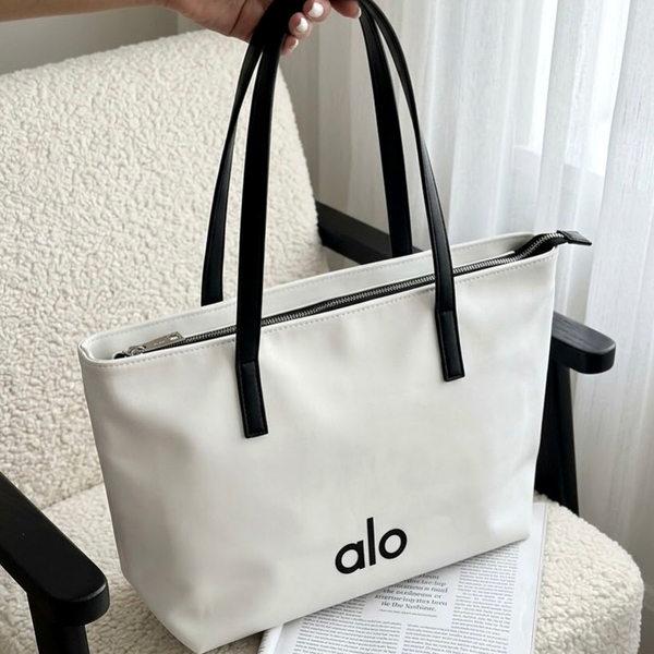 کیف زنانه مدل آلینا طرح alo 