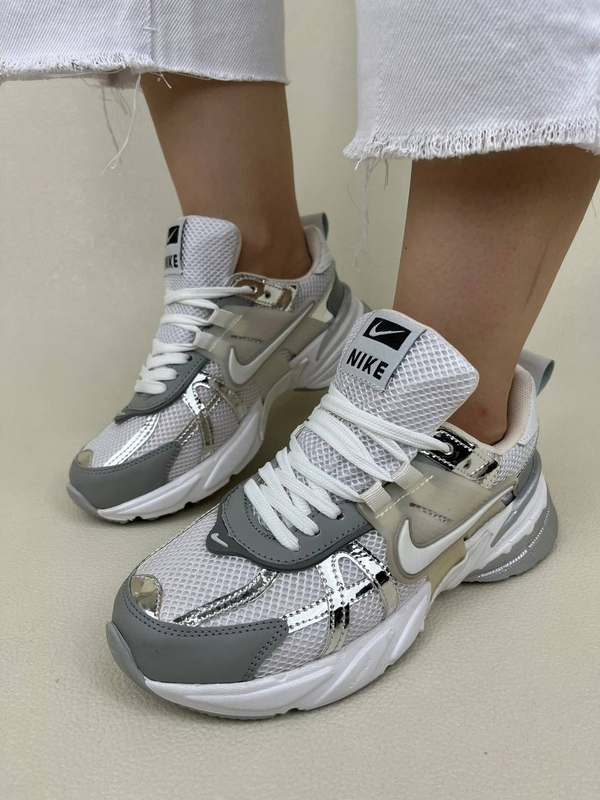 کتونی زنانه نایک وی تو کی nike V2K Run Womans کد 1144