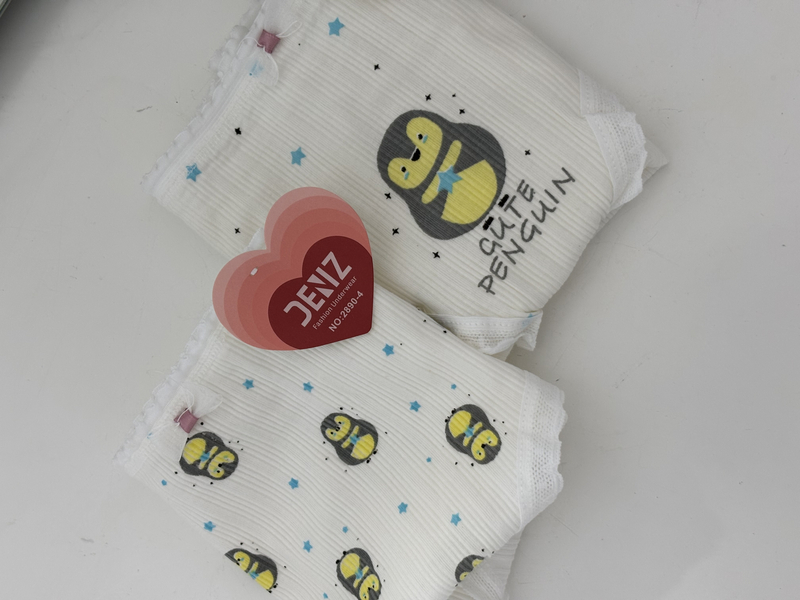 شورت پینترستی وارداتی دخترانه پنگوئن ۷۵۹