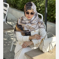 روسری نخی کاستوم طرح رزین مشکی طلایی قواره 140