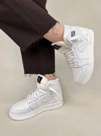 کتونی ونس ساقدار زنانه نایکی استایل جردن وان NIKE JORDAN 1 کد 912 دختر طهرونی
