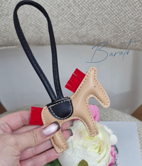 آویز اسب هرمس کد ۲۲۳۰
