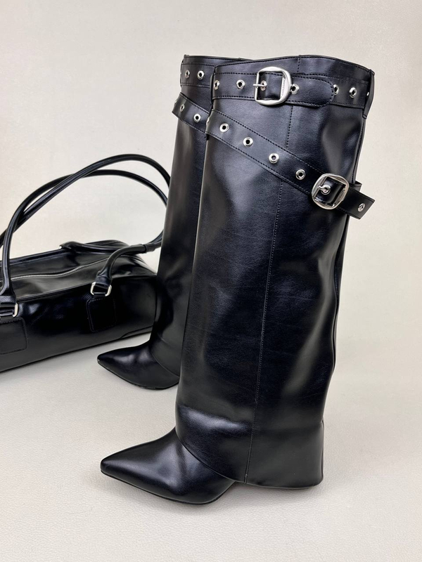 بوت زنانه ژیوانشی پاشنه دار GIVENCHY کد 1722 دختر طهرونی