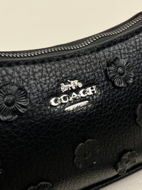 کیف زنانه پاسپورتی همایلی رو گل کواچ COACH کد 1578