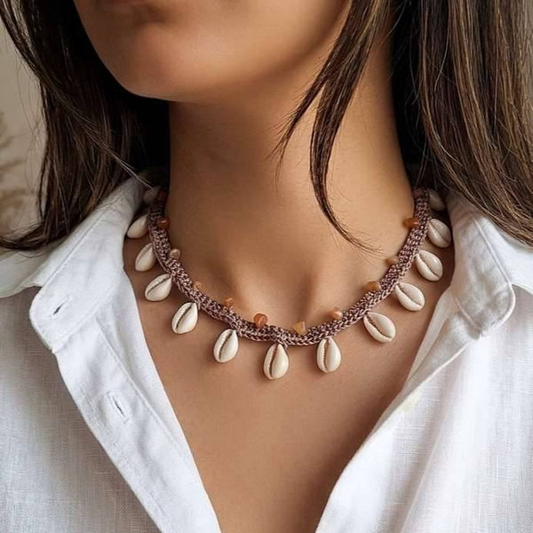 خرید گردنبند دستساز صدف طبیعی با بافت قهوه ای