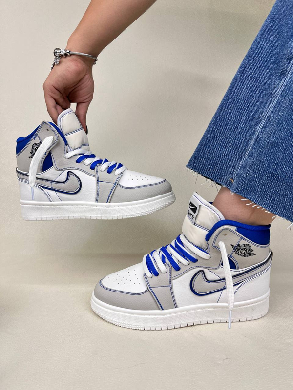 کتونی ونس ساقدار زنانه ساقدار ایر جردن بلو فانتوم NIKE JORDAN1 blue fantom کد :912 دختر طهرونی