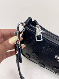 کیف زنانه پاسپورتی همایلی رو گل کواچ COACH کد 1578