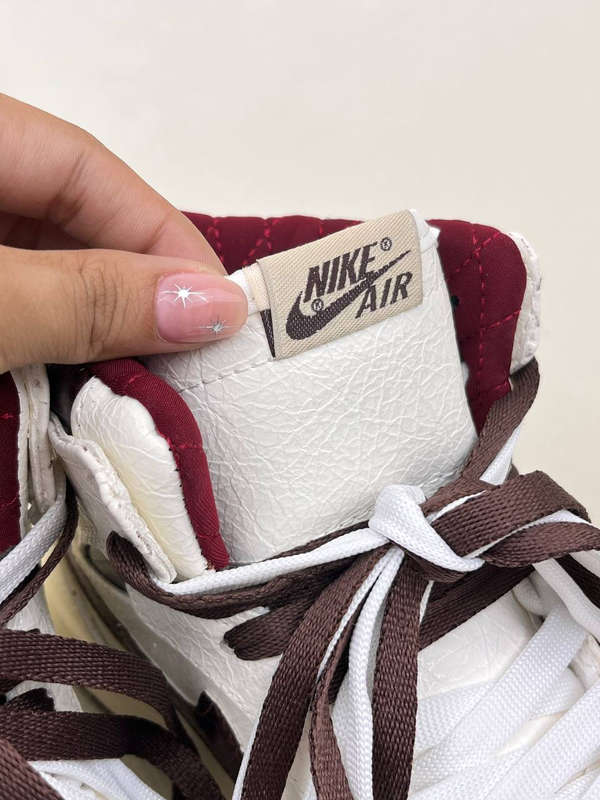 کتونی ساقدار زنانه ساقدار ایر جردن 1 اما مانیر 1 NIKE AIR JORDAN کد 912