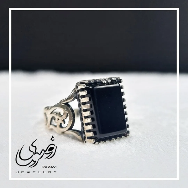 خرید انگشتر مردانه نقره روس با سنگ عقیق مشکی 