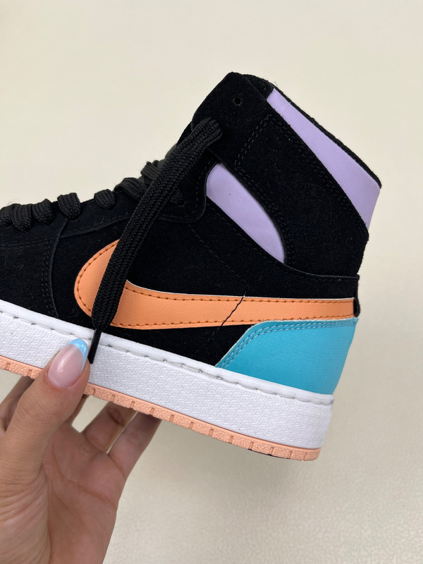 کتونی ساقدار زنانه نایک جردن 1 nike jordan1 کد 912