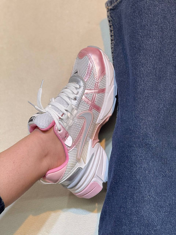 کتونی زنانه نایک وی تو کی nike V2K Run Womans کد 1144