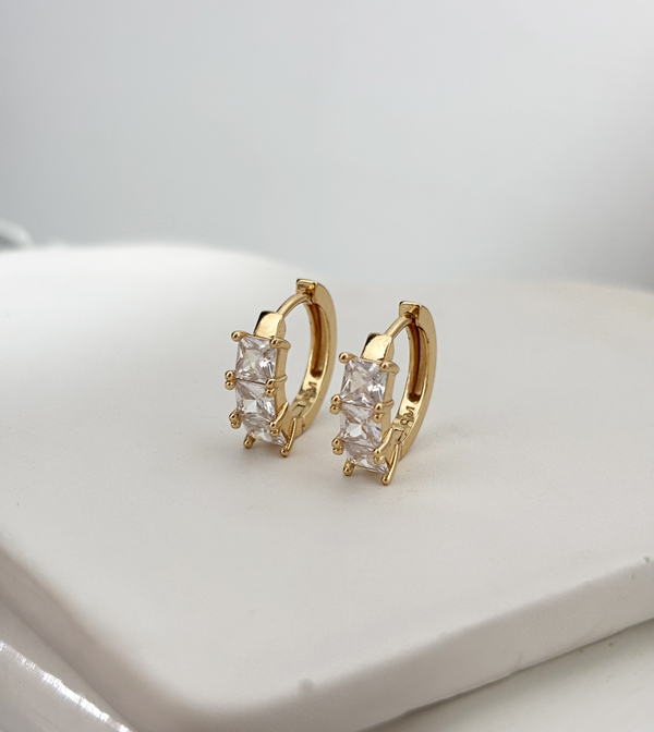 گوشواره حلقه ای نگین تنیسی