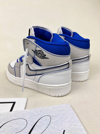 کتونی ونس ساقدار زنانه ساقدار ایر جردن بلو فانتوم NIKE JORDAN1 blue fantom کد :912 دختر طهرونی