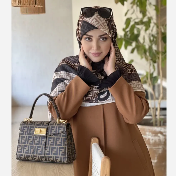 خرید روسری نخ کاستوم قواره 140 طرح فندی رنگ کرم مشکی قهوه ای 