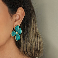 گوشواره میخی میناکاری گل چهارپر سبز-آبی
