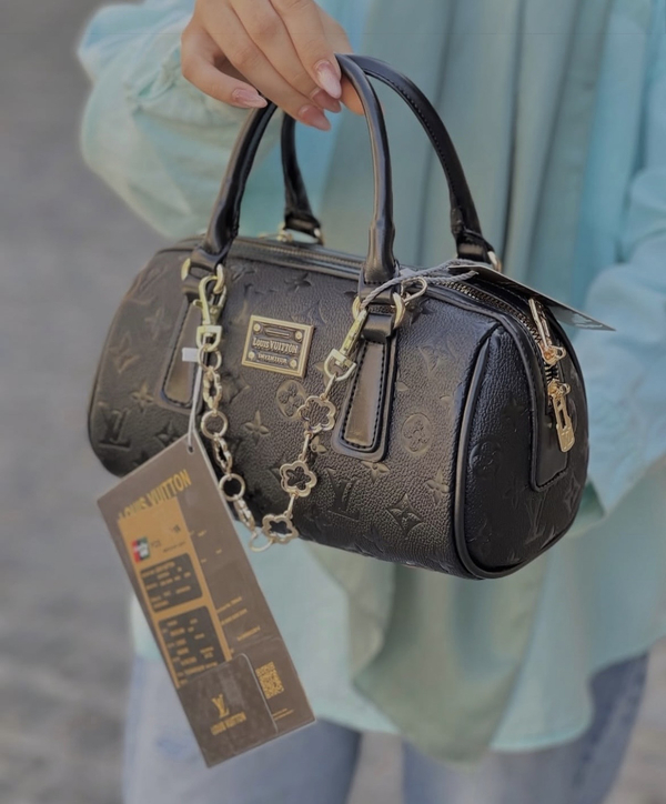 کیف ‌پاسپورتی مارک کد ۶۳۰