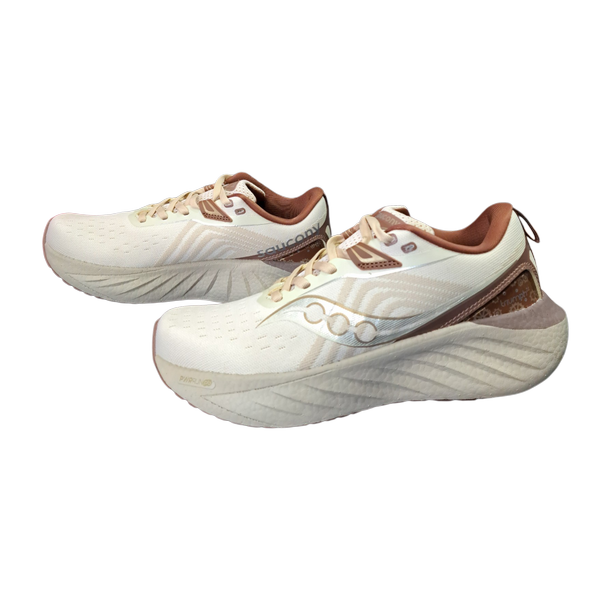 خرید کفش  saucony 