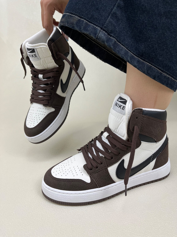 کتونی ساقدار زنانه نایک جردن 1 nike jordan1 کد 912