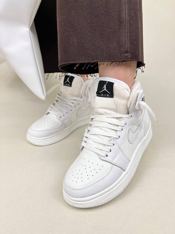 کتونی ونس ساقدار زنانه نایکی استایل جردن وان NIKE JORDAN 1 کد 912 دختر طهرونی