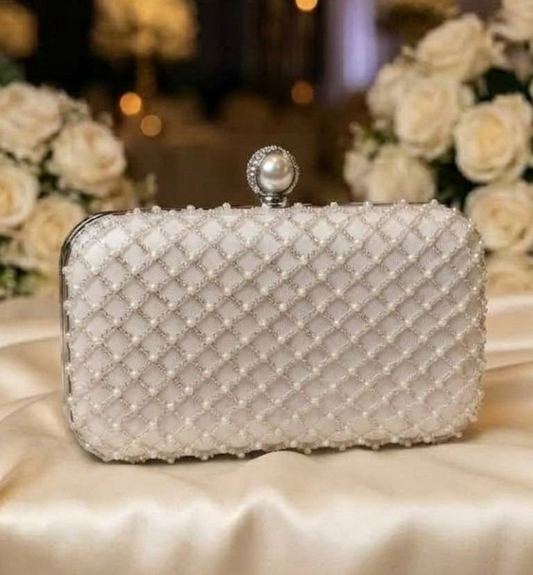 خرید کیف عروس مدل ملودی نقره ای 