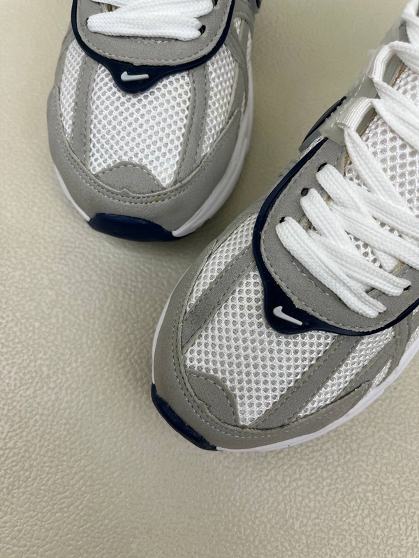 کتونی زنانه نایک وی تو کی nike V2K Run Womans کد 1144