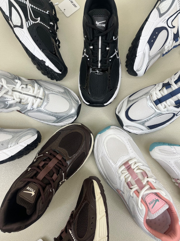 کتونی زنانه وی فایو رانر NIKE V5 RNR کد : 1500